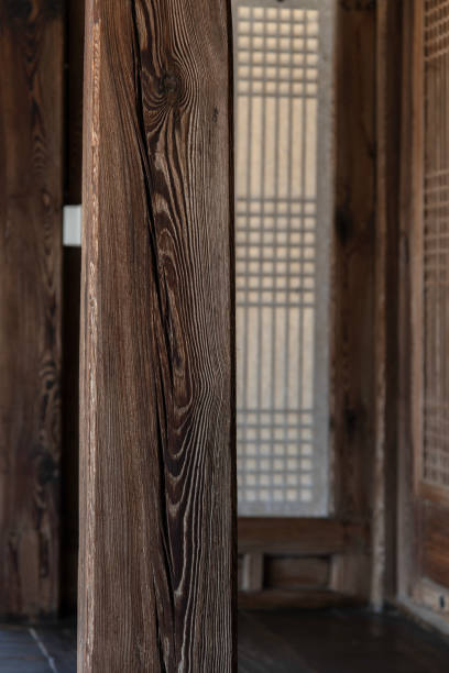 istock column of the old Korean building 2203554336