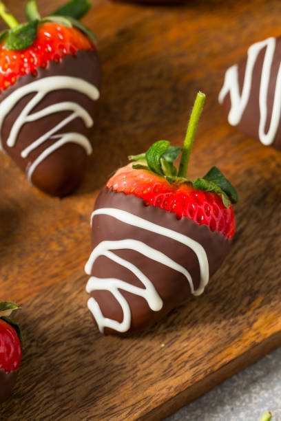istock Homemade Chocolate Covered Strawberries 2203616728