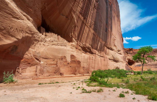 istock White House ruins at Canyon de Chelly National Monument 2203787655