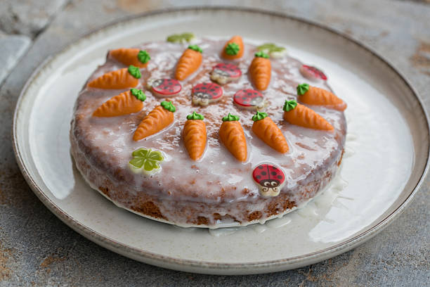 Carrot cake, round, (Rüblikuchen, Karottenkuchen, Möhrenkuchen)