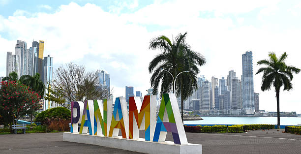 vista città - panamá foto e immagini stock