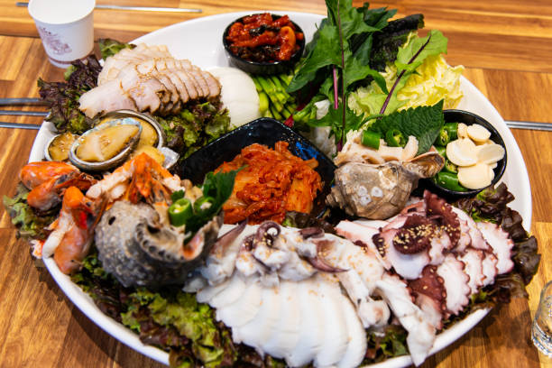Bunsik, a popular Korean street food, features comforting and savory dishes like tteokbokki (spicy rice cakes), odeng (fish cake skewers), and kimbap (seaweed rice rolls). Perfect for quick, delicious meals.