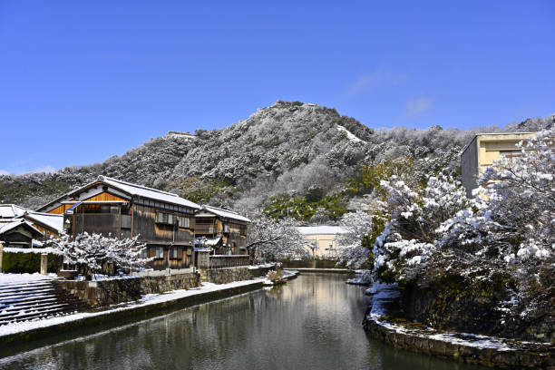 istock Snow-covered Hachimanbori moat in Omihachiman, Shiga Prefecture 2204097767