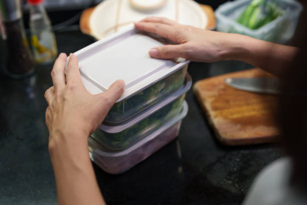 istock Preparing Sustainable Food Storage for Zero Waste Living 2204251641