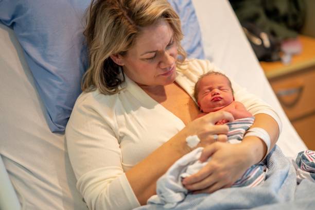 istock Skin-to-Skin Bonding Time with Baby 2204421821