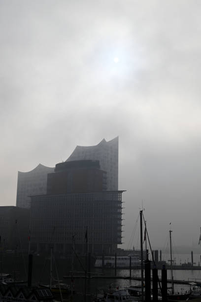 istock Foggy morning at the River Elbe, Hamburg 2204510530