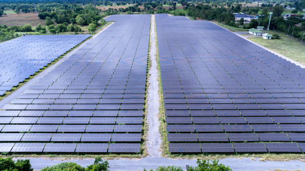 istock Aerial view of solar panel farm 2204673315
