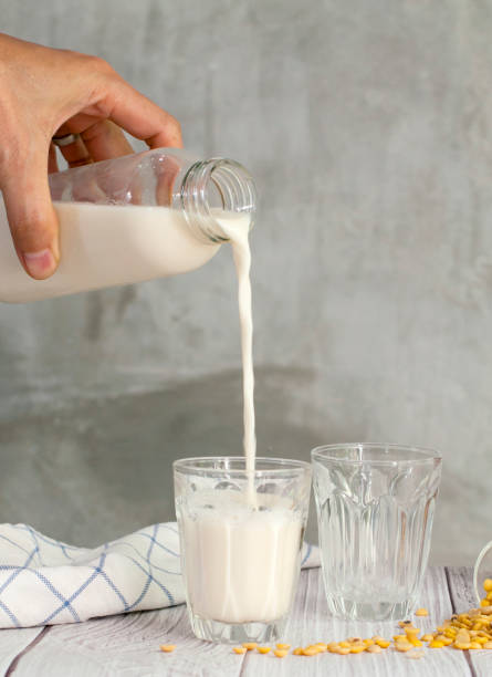 Soy milk and cookies