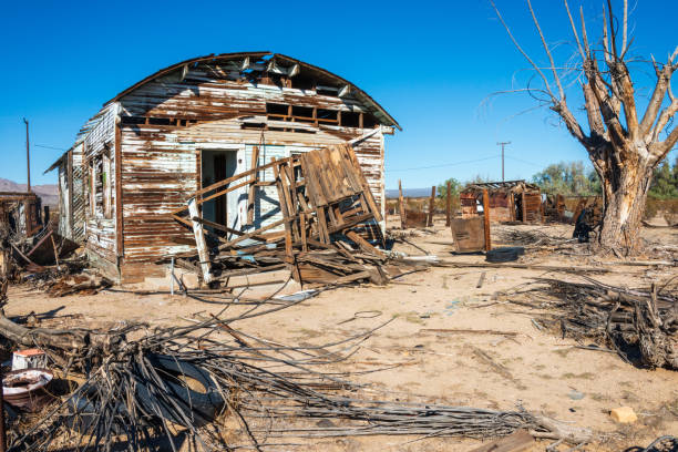 istock Abandoned house at Mojave National Preserve 2204707002