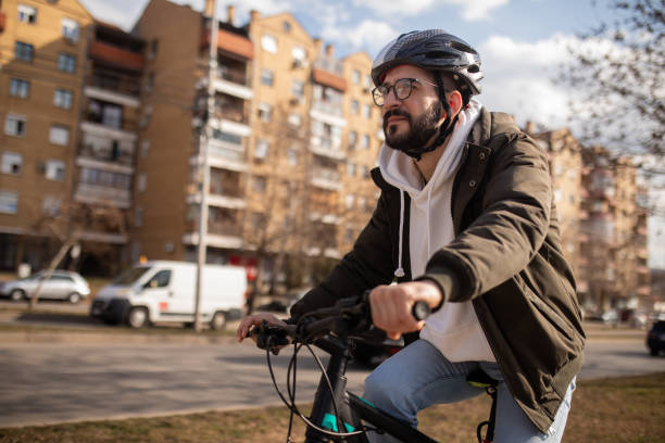 istock Cyclist Enjoying City Scenery 2204755685