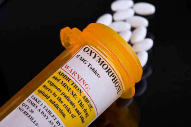 istock Prescription opioid drug, Oxymorphone, close up 2204763795