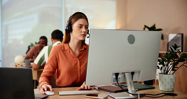 istock Research, agent or woman on computer in customer service, telecommunication and contact support. Desktop, lead generation or virtual assistant with report for inbound sales, call center or questions 2204903115