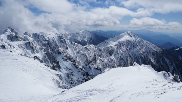 istock Mt. Kiso-Komagatake, Senjojiki Cirque 2205051710