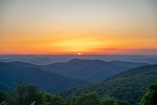 istock Pink Layers at Sunrise from Skyline Drive 2205151173