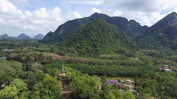 istock Phra That Chedi, Wat Khao Muang Kao, Phatthalung
Phatthalung, Thailand 2205316313