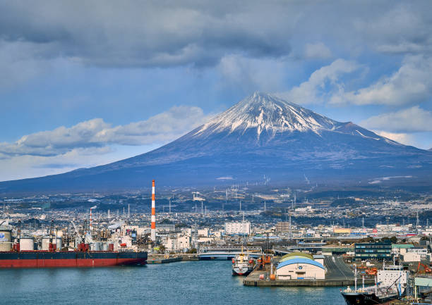 istock Townscape with magnificent views of Mt.Fuji 2205377052
