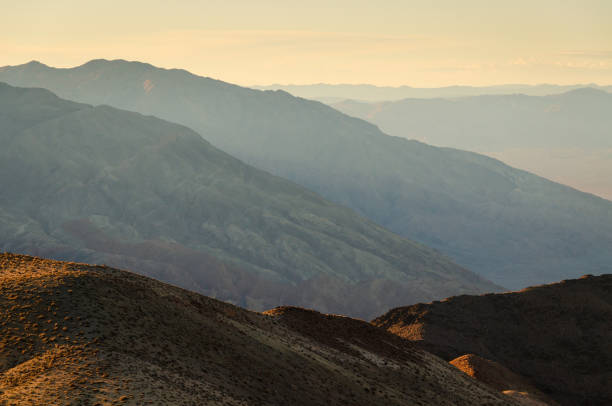 istock Mountain Range, Death Valley National Park 2205490305