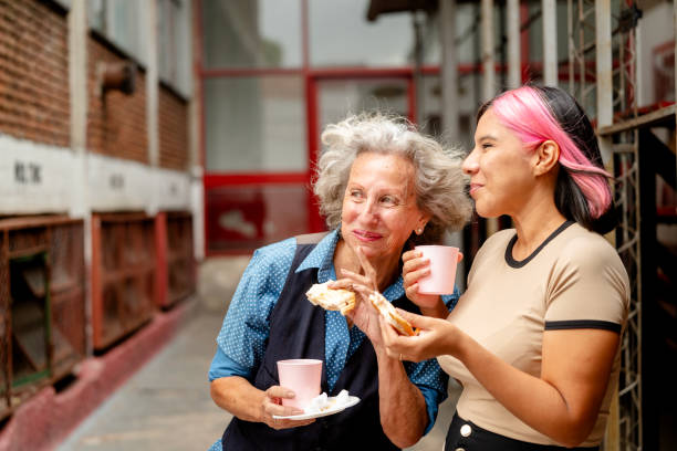istock sports fans eating 2205587854