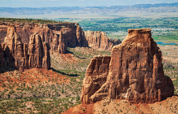 istock Overlook at Colorado National Monument 2205660285