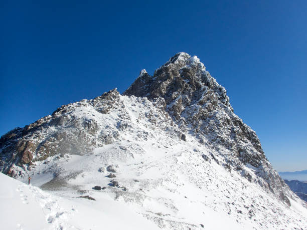 istock Mt Yarigatake in winter 2205669120