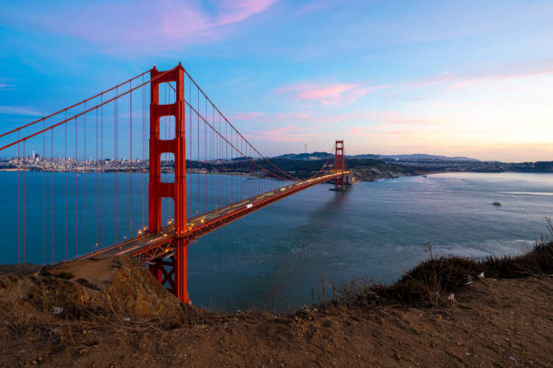 istock Golden Gate Bridge San Francisco Sunset View 2205805404