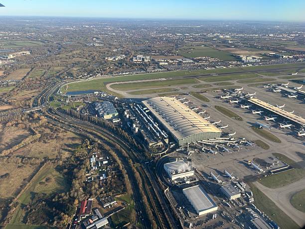 istock Heathrow Airport 2205906634