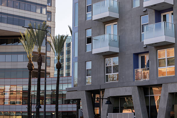 istock Downtown Glendale California Skyline 2205930982