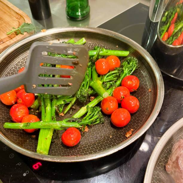 Pan-Fried Cherry Tomatoes and Asparagus-Broccoli with Garlic and Olive Oil