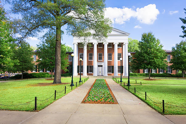 istock Lyceum Building at Ole Miss 2206040315