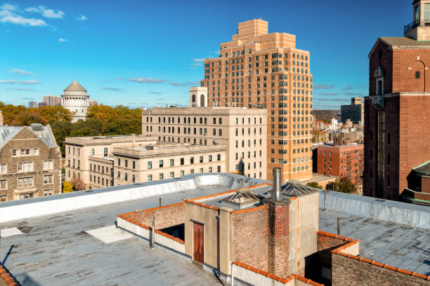 istock Morningside Heights Rooftops and Grant's Tomb - NYC 2206131163