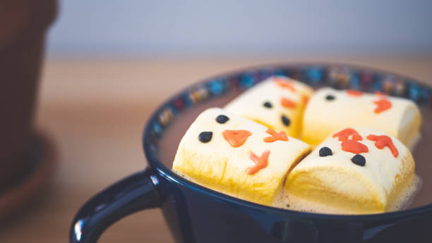 istock Hot chocolate with easter themed chick yellow marshmallows holiday happy 2206132793