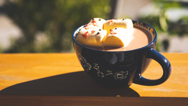 istock Hot chocolate with easter themed chick yellow marshmallows holiday happy 2206132815
