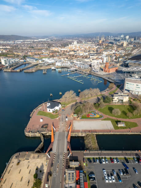 istock Harbour Drive and bridge in Cardiff Bay 2206199740
