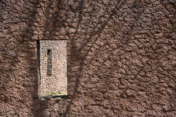 Elephant Rocks SP - Engine House Ruin - Window to Window