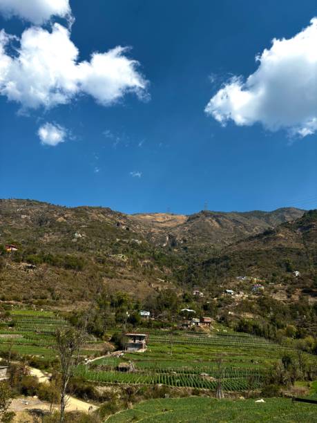 istock Beautiful scenic view of mountains. 2206451200