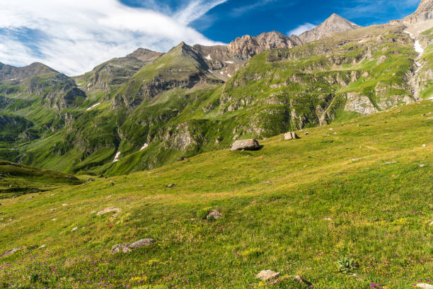 istock Beautiful Graian Alps in Italy 2206470801