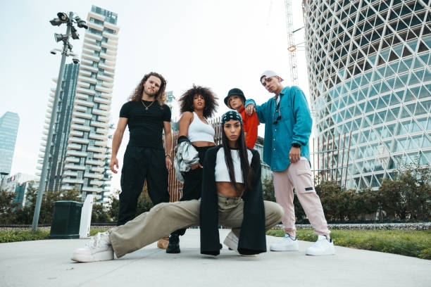 istock Hip hop dancers in a modern environment 2206481220
