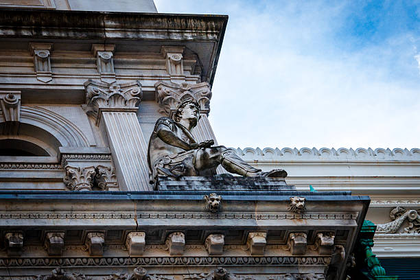 istock Philadelphia City Hall 2206603141