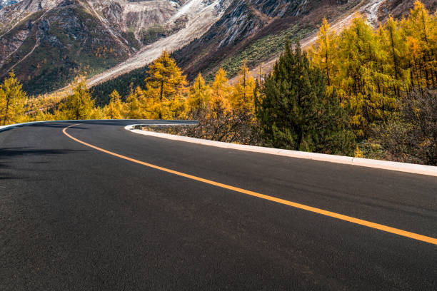 istock Mountain Road in Autumn 2206670609