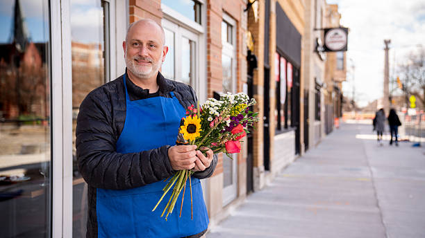 istock Chicago Small Business Florist 2206678048