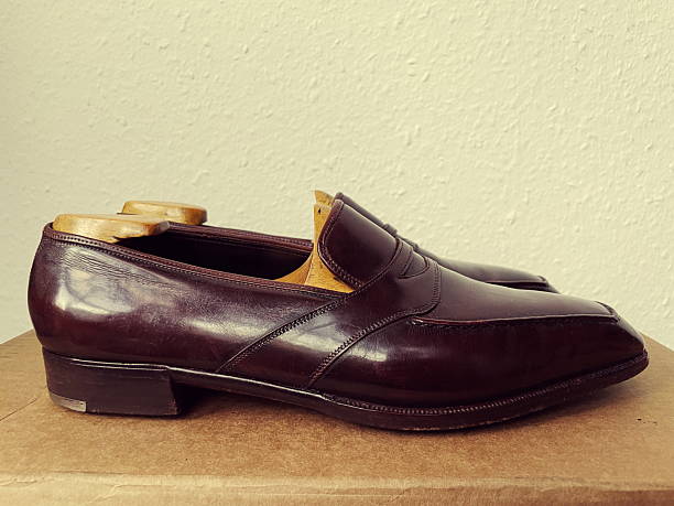 istock Premium Tan British Bespoke Tassel Loafer with shoetrees 2206797395