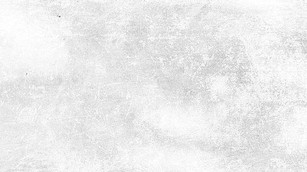 gros plan d’une surface blanche texturée, granuleuse et rayée avec de subtiles variations de teinte. arrière-plan texturé avec des détails photo nets. premium pour l’arrière-plan. - technique grunge du papier froissé photos et images de collection