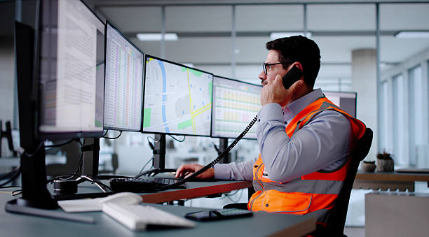 istock Emergency Call Center. 911 Phone Service 2206885072