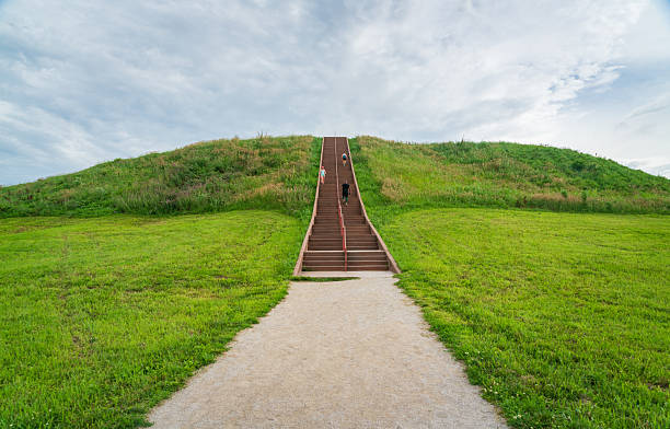 istock Stairs up Cahokia Mounds State Historic Site 2206966986