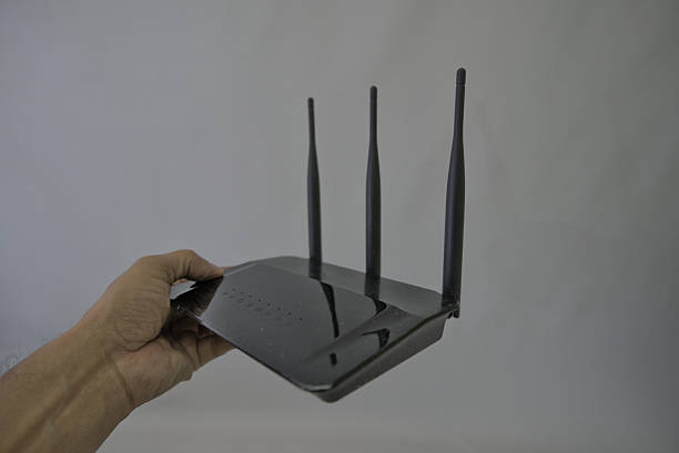 Internet router with three antennas for Wifi