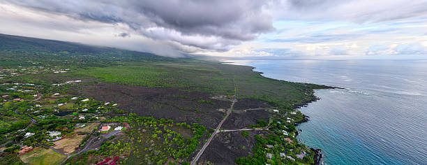 istock Emerald Coast of Hawaii 2207002069