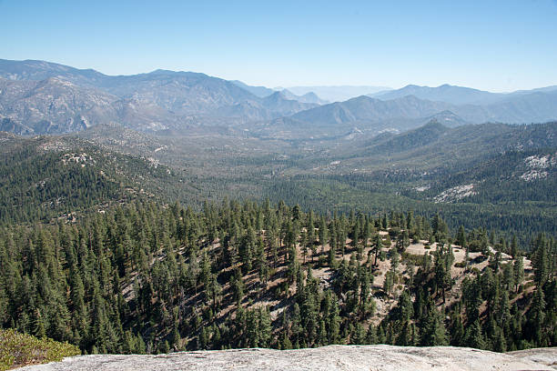 istock Scenery around the Sequoia National Forest 2207074612