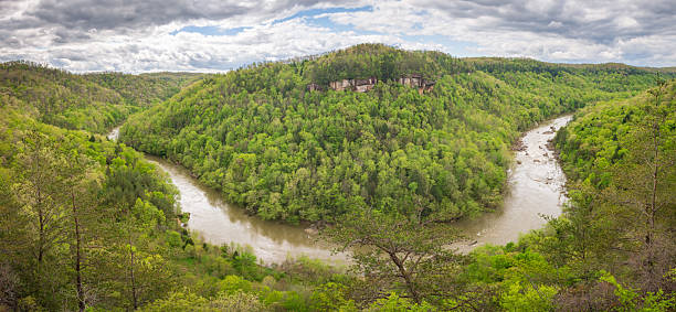 istock River Overlook at Big South Fork National River and Recreation Area 2207130642