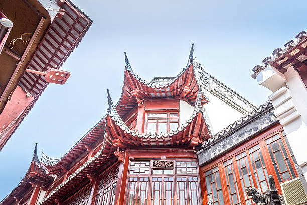 istock Shanghai old town, Yuyuan gardens 2207312783