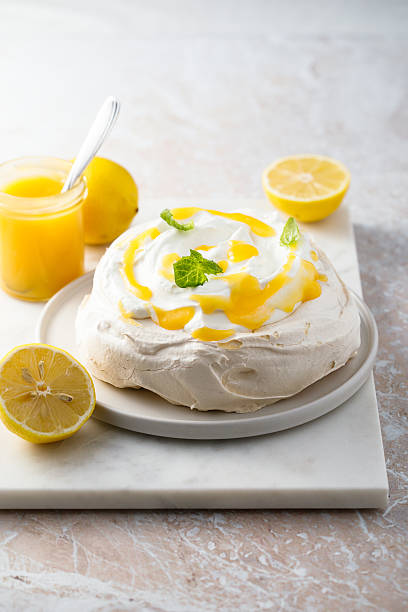 Pavlova dessert with lemon